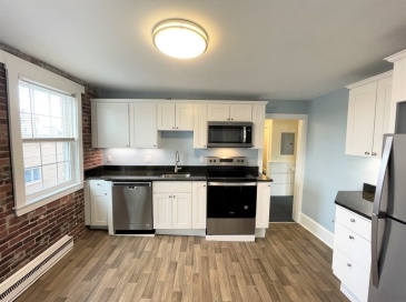 12 Essex Street, Andover, Massachusetts, 2 Bedrooms Bedrooms, 4 Rooms Rooms,1 BathroomBathrooms,Residential Lease,For Rent,Essex Street,73510660