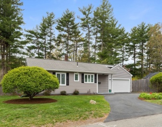 7 Haynes St, Walpole, Massachusetts, 3 Bedrooms Bedrooms, 7 Rooms Rooms,2 BathroomsBathrooms,Residential,For Sale,Haynes St,73514570