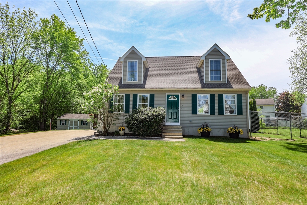 4 Gambia Street, Hudson, New Hampshire, 3 Bedrooms Bedrooms, 6 Rooms Rooms,1.5 BathroomsBathrooms,Residential,For Sale,Gambia Street,73523893