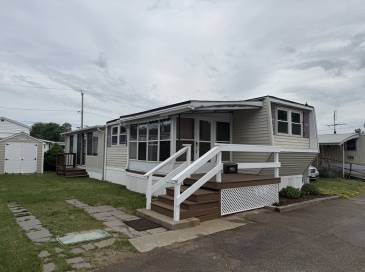 300 East Washington St, North Attleboro, Massachusetts, 2 Bedrooms Bedrooms, 5 Rooms Rooms,1 BathroomBathrooms,Residential,For Sale,East Washington St,73522403