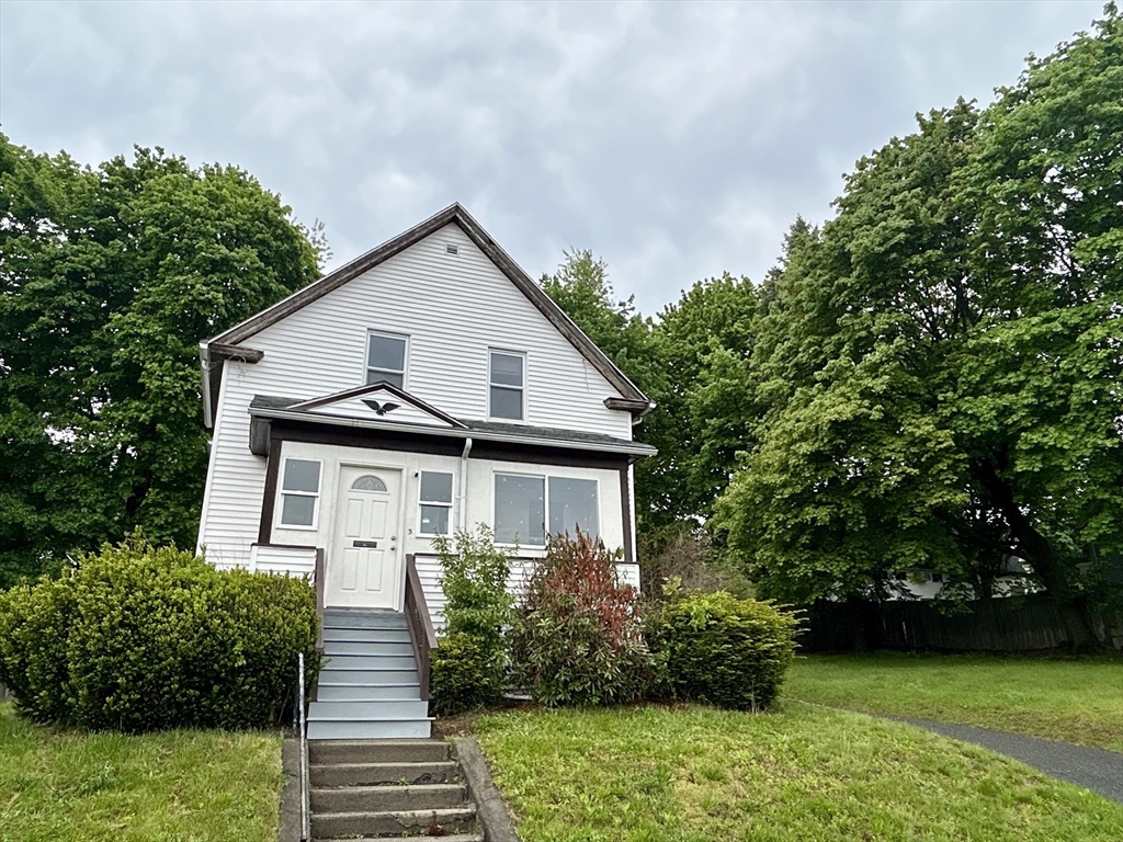 3 Gloucester Rd, Worcester, Massachusetts, 3 Bedrooms Bedrooms, 6 Rooms Rooms,2 BathroomsBathrooms,Residential,For Sale,Gloucester Rd,73519118