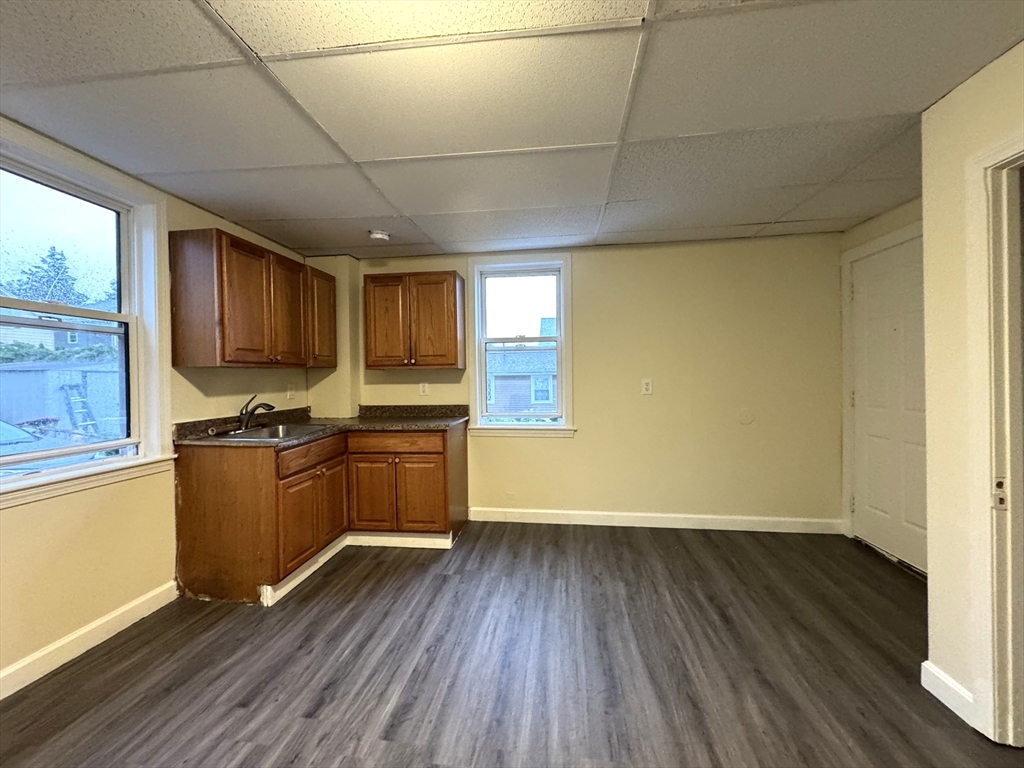 49 Fulton Street, Peabody, Massachusetts, 2 Rooms Rooms,1 BathroomBathrooms,Residential Lease,For Rent,Fulton Street,73546570
