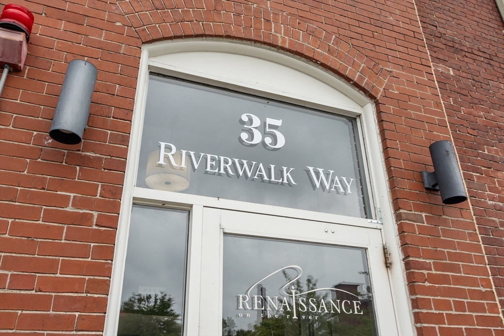 35 Riverwalk Way, Lowell, Massachusetts, 1 Room Rooms,1 BathroomBathrooms,Residential,For Sale,Riverwalk Way,73546577