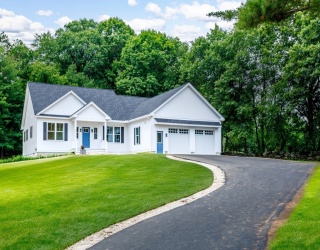 2 Elm, Westminster, Massachusetts, 3 Bedrooms Bedrooms, 6 Rooms Rooms,2.5 BathroomsBathrooms,Residential,For Sale,Elm,73546605