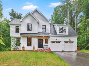 1322 Center St, Ludlow, Massachusetts, 3 Bedrooms Bedrooms, 7 Rooms Rooms,2.5 BathroomsBathrooms,Residential,For Sale,Center St,73543773 1322 Center St, Ludlow, Massachusetts, 3 Bedrooms Bedrooms, 7 Rooms Rooms,2.5 BathroomsBathrooms,Residential,For Sale,Center St,73543773