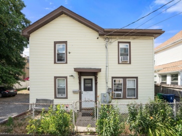 35 Middle St, Newton, Massachusetts, 3 Bedrooms Bedrooms, 8 Rooms Rooms,2 BathroomsBathrooms,Residential Income,For Sale,Middle St,73546647 35 Middle St, Newton, Massachusetts, 3 Bedrooms Bedrooms, 8 Rooms Rooms,2 BathroomsBathrooms,Residential Income,For Sale,Middle St,73546647