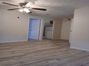 237 County St, Fall River, Massachusetts, 1 Bedroom Bedrooms, 4 Rooms Rooms,1 BathroomBathrooms,Residential Lease,For Rent,County St,73546652