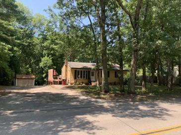 260 Wood Street, Middleboro, Massachusetts, 3 Bedrooms Bedrooms, 5 Rooms Rooms,1 BathroomBathrooms,Residential,For Sale,Wood Street,73546653 260 Wood Street, Middleboro, Massachusetts, 3 Bedrooms Bedrooms, 5 Rooms Rooms,1 BathroomBathrooms,Residential,For Sale,Wood Street,73546653