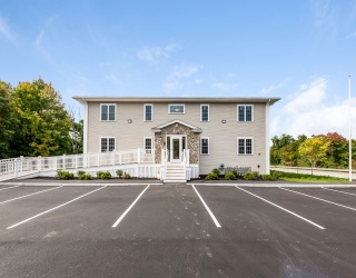 351 Summer Street, Abington, Massachusetts, 2 Bedrooms Bedrooms, 4 Rooms Rooms,1 BathroomBathrooms,Residential Lease,For Rent,Summer Street,73546658