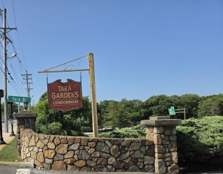 7 Tara Dr, Weymouth, Massachusetts, 1 Bedroom Bedrooms, 4 Rooms Rooms,1 BathroomBathrooms,Residential,For Sale,Tara Dr,73546572