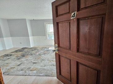 132 5th, Fall River, Massachusetts, 1 Bedroom Bedrooms, 3 Rooms Rooms,1 BathroomBathrooms,Residential Lease,For Rent,5th,73546759