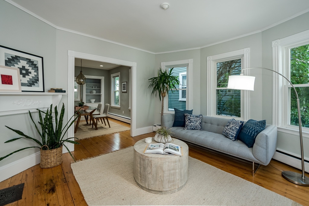 9 Gilson Ter, Somerville, Massachusetts, 2 Bedrooms Bedrooms, 5 Rooms Rooms,1 BathroomBathrooms,Residential Lease,For Rent,Gilson Ter,73546791