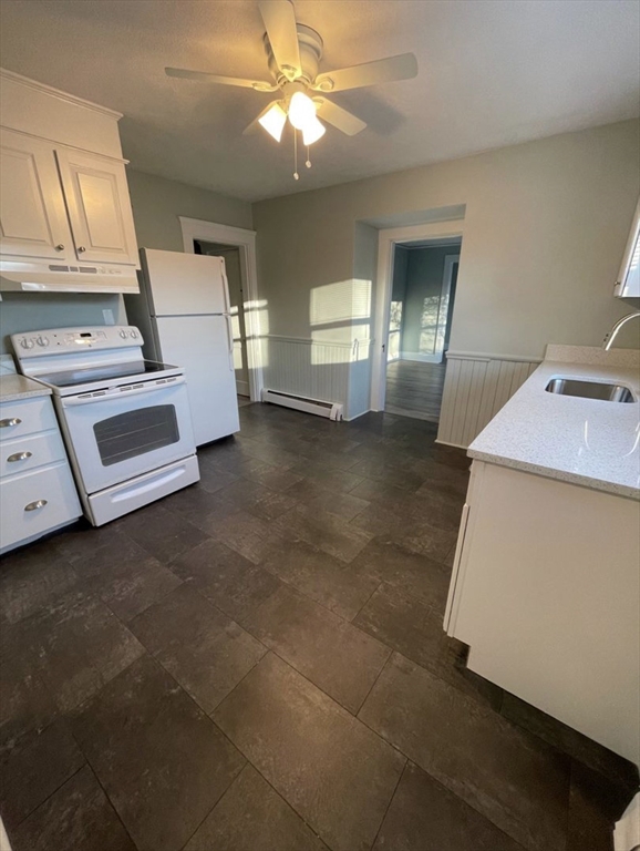 5 Kittredge, Beverly, Massachusetts, 3 Bedrooms Bedrooms, 5 Rooms Rooms,1 BathroomBathrooms,Residential Lease,For Rent,Kittredge,73546806