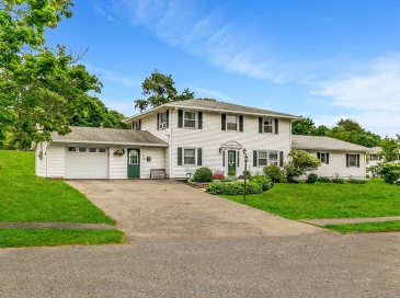 99 Burley St., Danvers, Massachusetts, 6 Bedrooms Bedrooms, 11 Rooms Rooms,2.5 BathroomsBathrooms,Residential,For Sale,Burley St.,73546731 99 Burley St., Danvers, Massachusetts, 6 Bedrooms Bedrooms, 11 Rooms Rooms,2.5 BathroomsBathrooms,Residential,For Sale,Burley St.,73546731