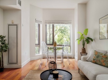17 Otis Street, Cambridge, Massachusetts, 2 Bedrooms Bedrooms, 4 Rooms Rooms,2 BathroomsBathrooms,Residential,For Sale,Otis Street,73546811