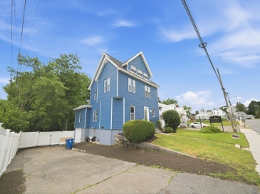 582 Main St, Leominster, Massachusetts, 5 Bedrooms Bedrooms, 12 Rooms Rooms,2.5 BathroomsBathrooms,Residential,For Sale,Main St,73546801