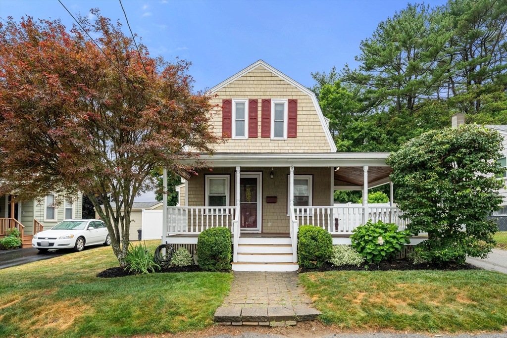 55 Squanto Rd, Weymouth, Massachusetts, 2 Bedrooms Bedrooms, 5 Rooms Rooms,1 BathroomBathrooms,Residential,For Sale,Squanto Rd,73546817