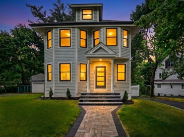 123-125 Mount Vernon Street, Newton, Massachusetts, 4 Bedrooms Bedrooms, 9 Rooms Rooms,3.5 BathroomsBathrooms,Residential,For Sale,Mount Vernon Street,73546820