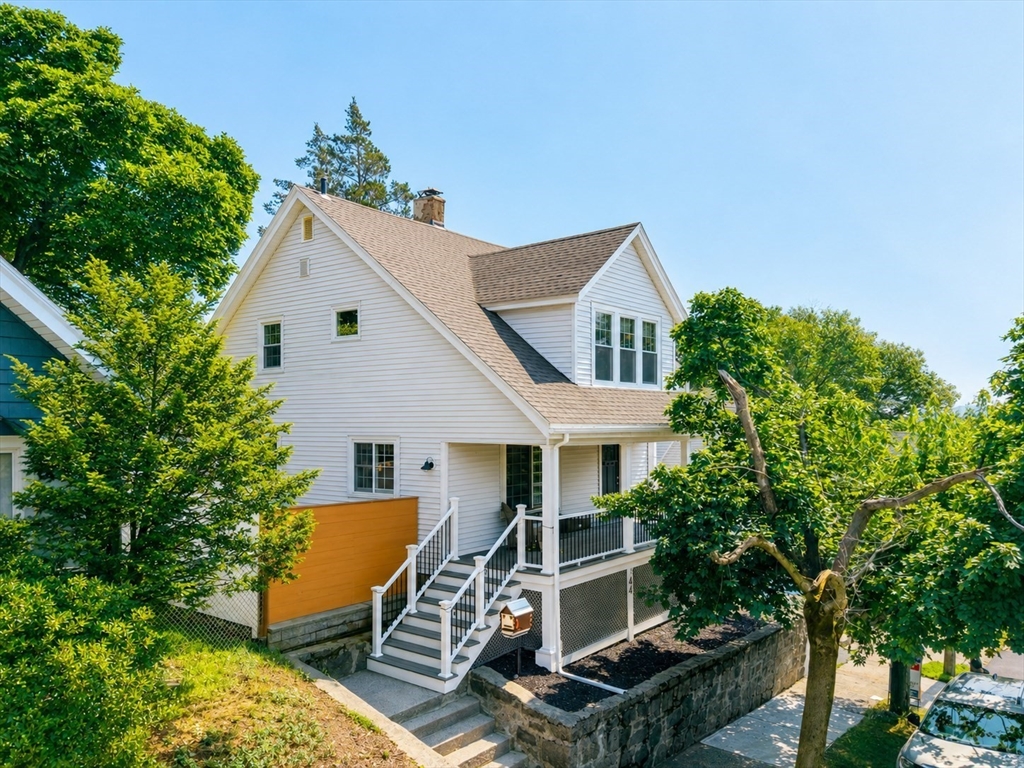 144 Woodlawn Street, Lynn, Massachusetts, 3 Bedrooms Bedrooms, 8 Rooms Rooms,1.5 BathroomsBathrooms,Residential,For Sale,Woodlawn Street,73546990