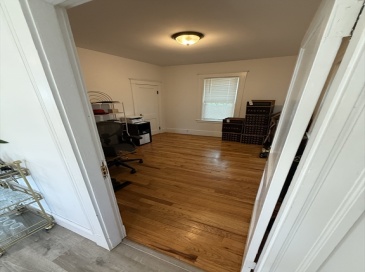 1 Crawford Street, Watertown, Massachusetts, 3 Bedrooms Bedrooms, 7 Rooms Rooms,1.5 BathroomsBathrooms,Residential Lease,For Rent,Crawford Street,73546998