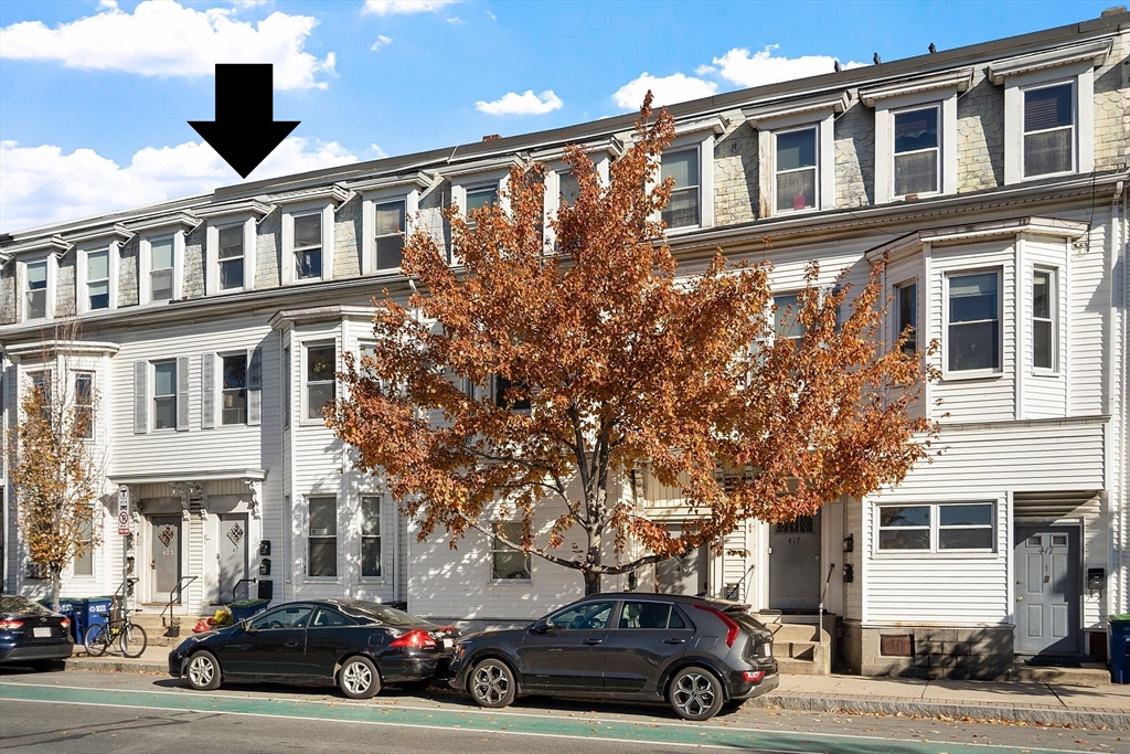 421 Somerville Ave., Somerville, Massachusetts, 5 Bedrooms Bedrooms, 11 Rooms Rooms,3 BathroomsBathrooms,Residential Income,For Sale,Somerville Ave.,73546692