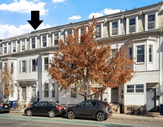 421 Somerville Ave., Somerville, Massachusetts, 5 Bedrooms Bedrooms, 11 Rooms Rooms,3 BathroomsBathrooms,Residential Income,For Sale,Somerville Ave.,73546692