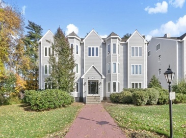 64 Kim Ter, Stoughton, Massachusetts, 2 Bedrooms Bedrooms, 6 Rooms Rooms,2 BathroomsBathrooms,Residential,For Sale,Kim Ter,73546826