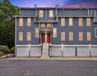 24 N Stone Mill Dr, Dedham, Massachusetts, 2 Bedrooms Bedrooms, 4 Rooms Rooms,2 BathroomsBathrooms,Residential,For Sale,N Stone Mill Dr,73546802