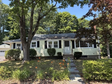 54 Barbara Ln, Weymouth, Massachusetts, 3 Bedrooms Bedrooms, 7 Rooms Rooms,1 BathroomBathrooms,Residential,For Sale,Barbara Ln,73546850