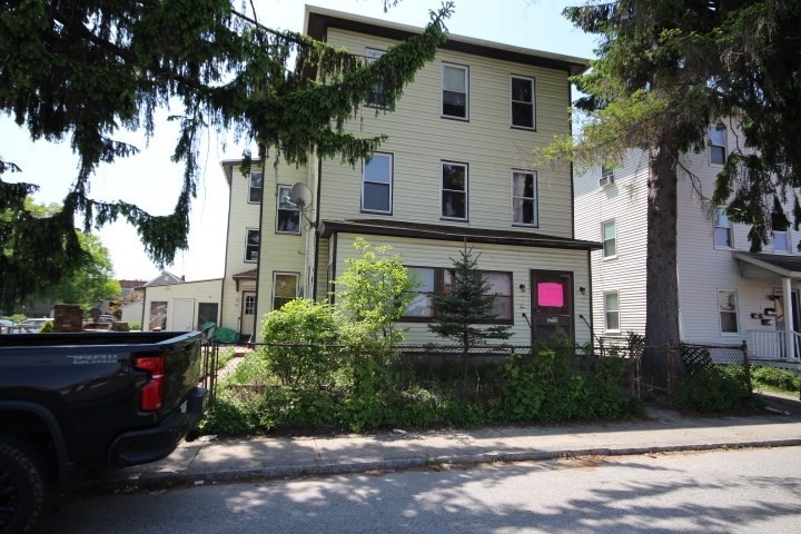 10 Sheridan Street, Worcester, Massachusetts, 9 Bedrooms Bedrooms, 21 Rooms Rooms,3 BathroomsBathrooms,Residential Income,For Sale,Sheridan Street,73547195