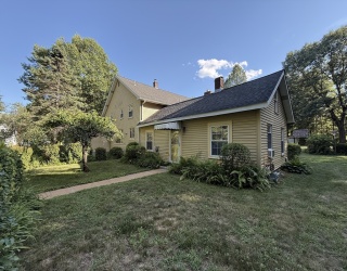 391 Bedford St, Concord, Massachusetts, 1 Bedroom Bedrooms, 3 Rooms Rooms,1 BathroomBathrooms,Residential Lease,For Rent,Bedford St,73541392