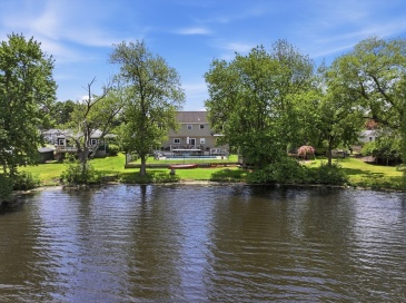 43 Ransom Rd, Framingham, Massachusetts, 6 Bedrooms Bedrooms, 9 Rooms Rooms,3 BathroomsBathrooms,Residential,For Sale,Ransom Rd,73529478