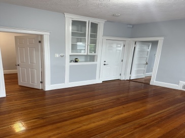 98 Irving, Everett, Massachusetts, 3 Bedrooms Bedrooms, 5 Rooms Rooms,1 BathroomBathrooms,Residential Lease,For Rent,Irving,73547309