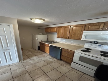 11 Gibbs St, Worcester, Massachusetts, 2 Bedrooms Bedrooms, 6 Rooms Rooms,2 BathroomsBathrooms,Residential Lease,For Rent,Gibbs St,73547320
