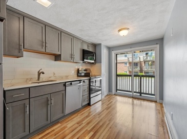 9 Wampus Ave, Acton, Massachusetts, 2 Bedrooms Bedrooms, 4 Rooms Rooms,1 BathroomBathrooms,Residential,For Sale,Wampus Ave,73547155