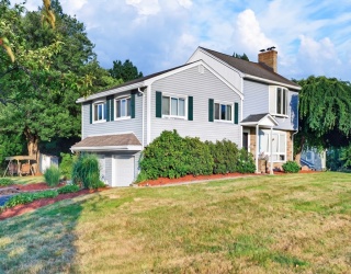 96 Sunrise Ave, Leominster, Massachusetts, 3 Bedrooms Bedrooms, 8 Rooms Rooms,3 BathroomsBathrooms,Residential,For Sale,Sunrise Ave,73547159