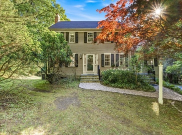 21 Goulding St E, Sherborn, Massachusetts, 4 Bedrooms Bedrooms, 9 Rooms Rooms,2.5 BathroomsBathrooms,Residential,For Sale,Goulding St E,73547147