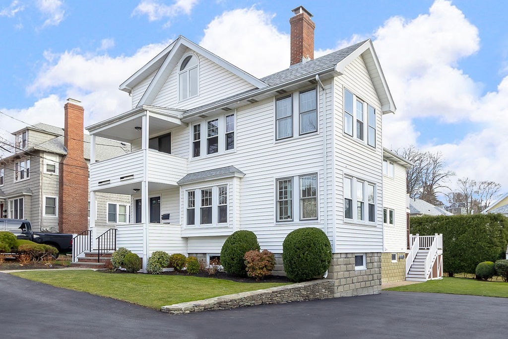 15-17 George St, Watertown, Massachusetts, 4 Bedrooms Bedrooms, 8 Rooms Rooms,2 BathroomsBathrooms,Residential Lease,For Rent,George St,73547104