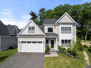 106 Horrigan Drive, Dedham, Massachusetts, 3 Bedrooms Bedrooms, 8 Rooms Rooms,2.5 BathroomsBathrooms,Residential,For Sale,Horrigan Drive,73547171