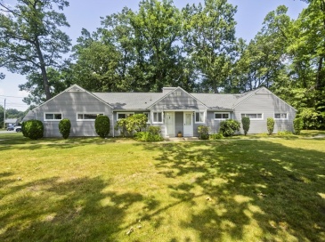 91 Partridge Ln, Chicopee, Massachusetts, 2 Bedrooms Bedrooms, 4 Rooms Rooms,1 BathroomBathrooms,Residential,For Sale,Partridge Ln,73547202