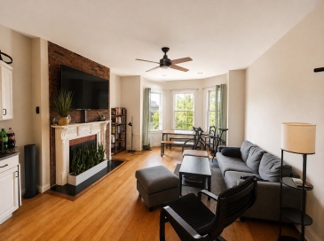 63 Berkeley Street, Boston, Massachusetts, 3 Bedrooms Bedrooms, 6 Rooms Rooms,2 BathroomsBathrooms,Residential Lease,For Rent,Berkeley Street,73547210