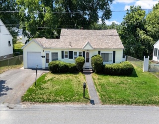 15 Westwood Terrace, Lawrence, Massachusetts, 3 Bedrooms Bedrooms, 7 Rooms Rooms,2 BathroomsBathrooms,Residential,For Sale,Westwood Terrace,73547238