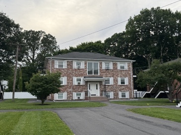 18 Austin Ct, Saugus, Massachusetts, 2 Bedrooms Bedrooms, 4 Rooms Rooms,1 BathroomBathrooms,Residential,For Sale,Austin Ct,73547026 18 Austin Ct, Saugus, Massachusetts, 2 Bedrooms Bedrooms, 4 Rooms Rooms,1 BathroomBathrooms,Residential,For Sale,Austin Ct,73547026