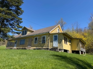 842 Church St, North Adams, Massachusetts, 5 Bedrooms Bedrooms, 10 Rooms Rooms,2 BathroomsBathrooms,Residential,For Sale,Church St,73547265
