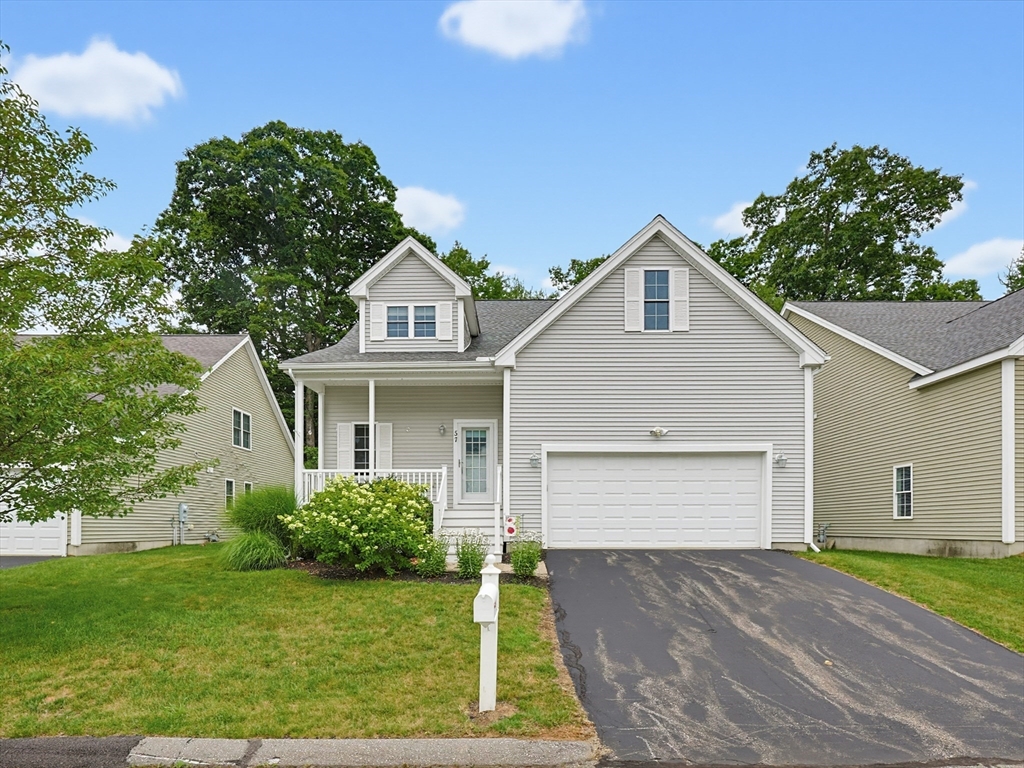 57 Zain Circle, Milford, Massachusetts, 2 Bedrooms Bedrooms, 6 Rooms Rooms,2.5 BathroomsBathrooms,Residential,For Sale,Zain Circle,73547260