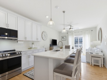 401 Emery Ln, Sudbury, Massachusetts, 1 Bedroom Bedrooms, 4 Rooms Rooms,1 BathroomBathrooms,Residential,For Sale,Emery Ln,73547283