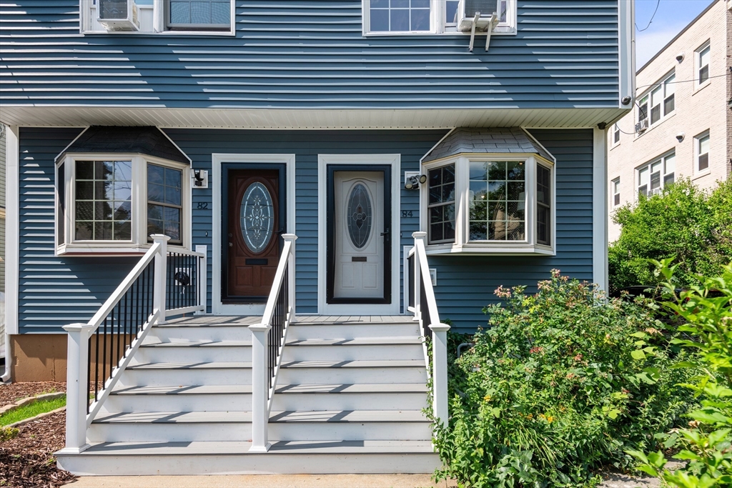 84 Crawford, Boston, Massachusetts, 3 Bedrooms Bedrooms, 5 Rooms Rooms,3 BathroomsBathrooms,Residential,For Sale,Crawford,73547297
