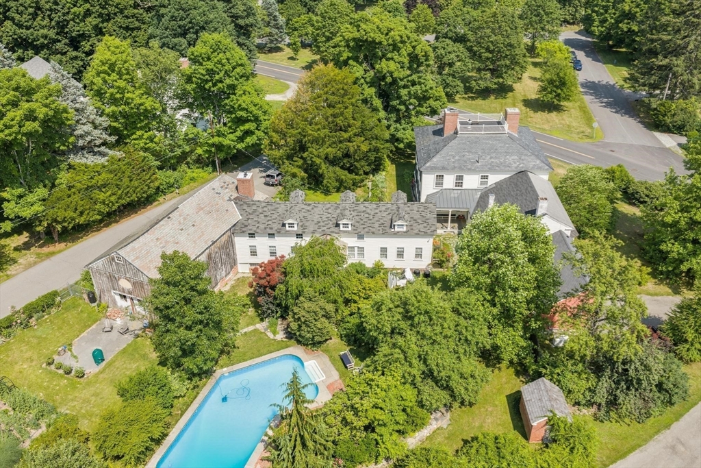 194 Center Rd, Shirley, Massachusetts, 6 Bedrooms Bedrooms, 21 Rooms Rooms,4.5 BathroomsBathrooms,Residential,For Sale,Center Rd,73547145