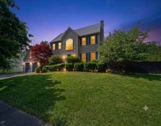 14 Marina Dr, Haverhill, Massachusetts, 3 Bedrooms Bedrooms, 7 Rooms Rooms,2.5 BathroomsBathrooms,Residential,For Sale,Marina Dr,73546981