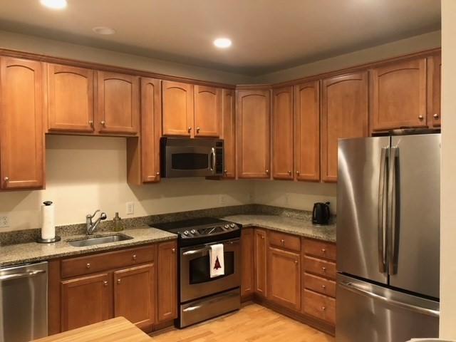 107 Clocktower Dr, Waltham, Massachusetts, 2 Bedrooms Bedrooms, 5 Rooms Rooms,2 BathroomsBathrooms,Residential Lease,For Rent,Clocktower Dr,73511969